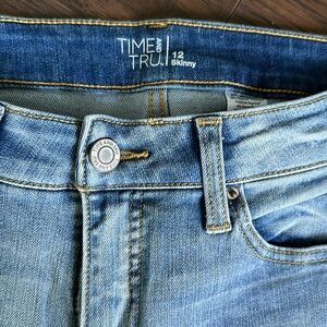 brand new / never worn size 12 Time and tru skinny jeans